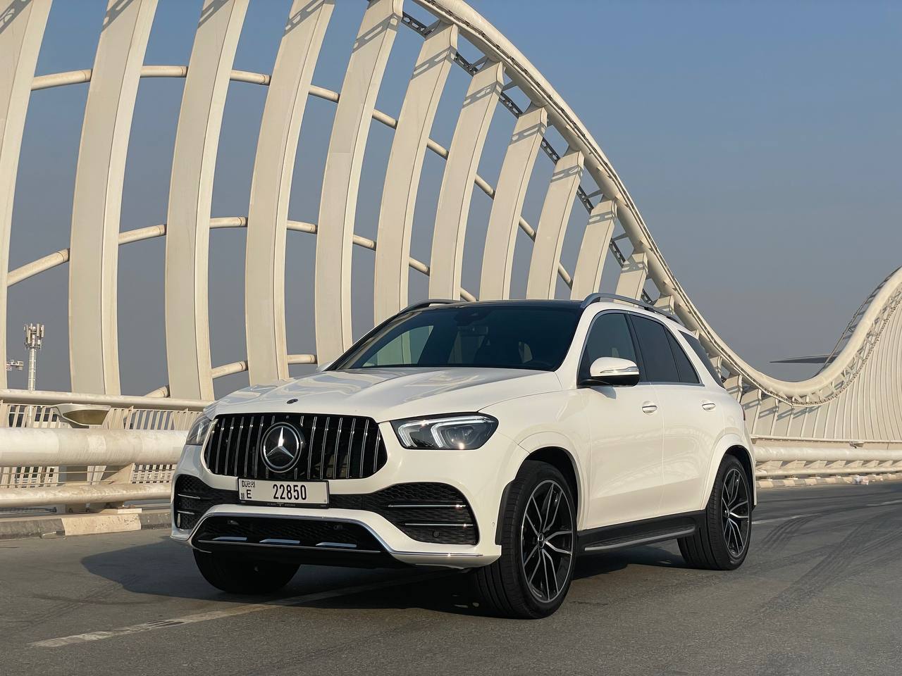 Lease Mercedes in Dubai