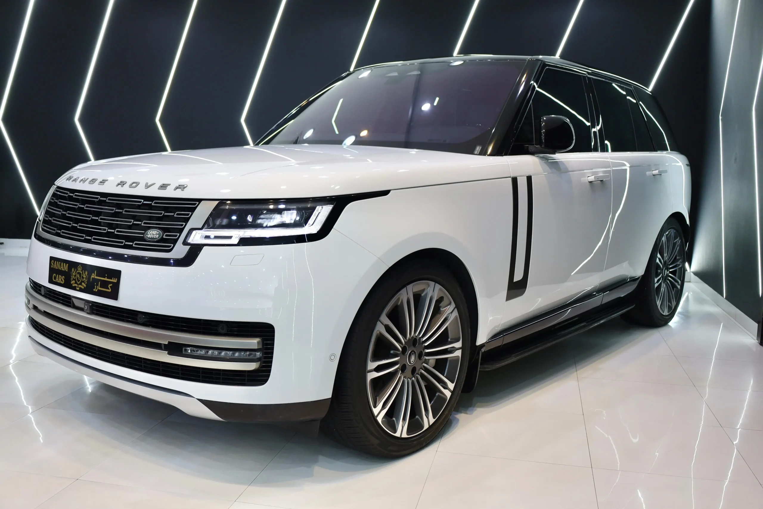 Range Rover Vogue Leasing in Dubai